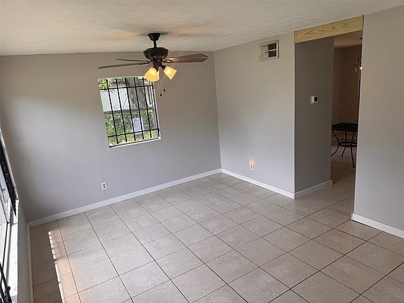 3rd image of 7020 Ken Knight Dr