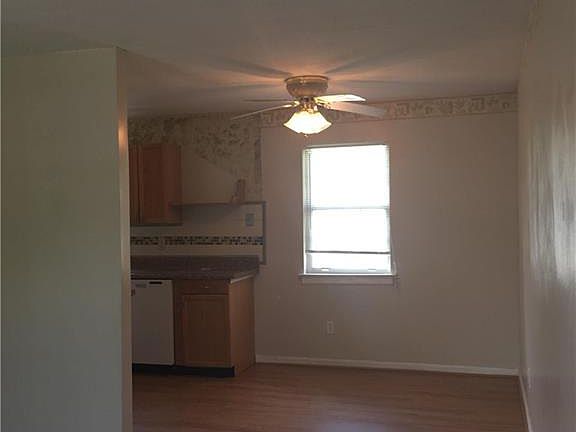 4th image of 417 Henderson St