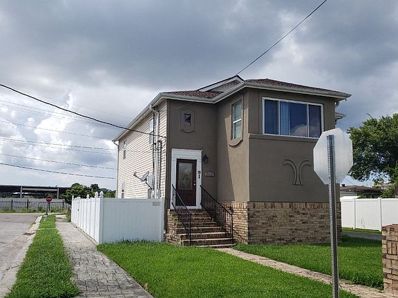 3rd image of 3402 Camphor St