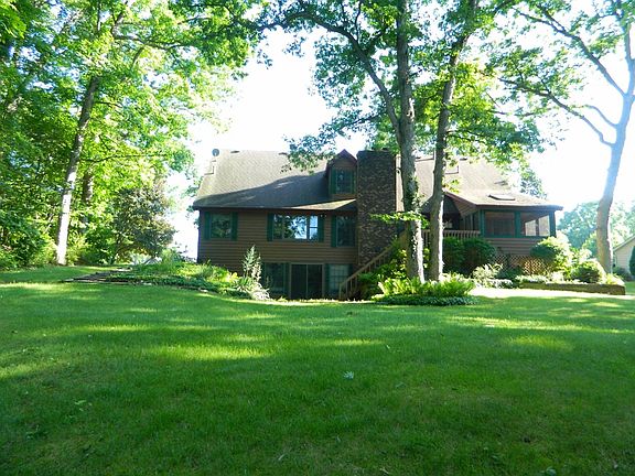 3rd image of 809 Brandonbury Dr