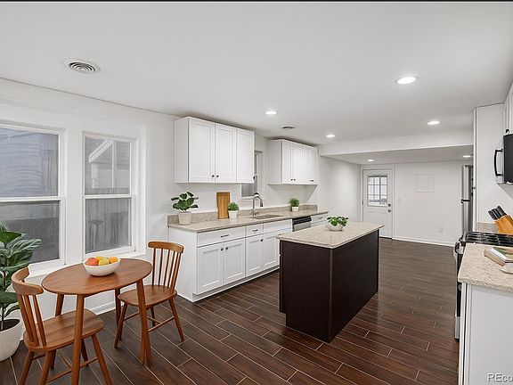 3rd image of 426 Lincoln Street