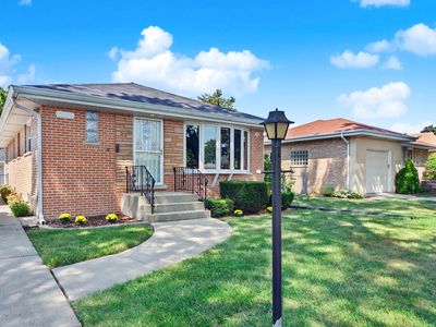 8748 N Merrill St, Niles, IL, 60714