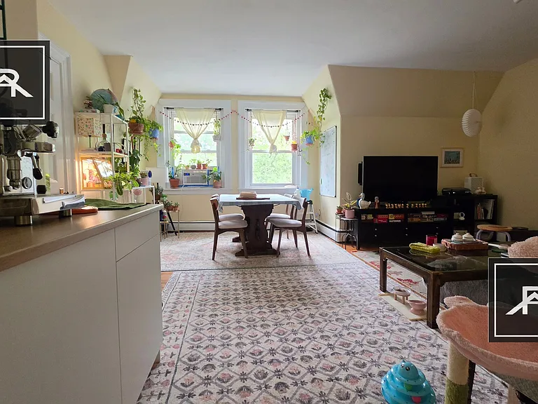 184 Naples Rd #6 — Photo 5