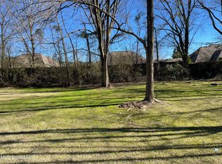 121 Alicia May Dr, Brandon, MS 39042