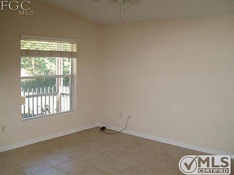 5th image of 4679 Golfview Blvd