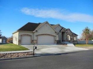 123 N Sierra Bonita Ct, Mapleton, UT 84664