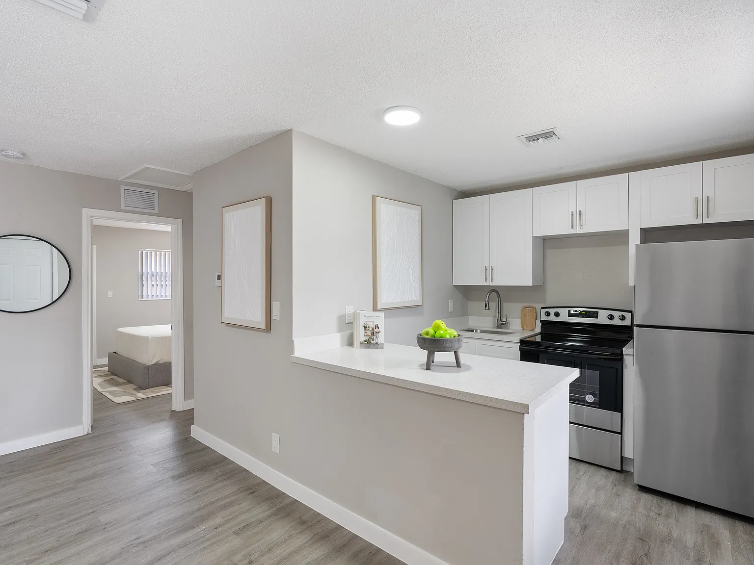2 bed, 800 sqft, $1,950 — Photo 3