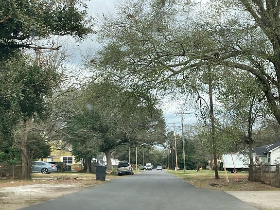 4th image of 3486 Ozark St