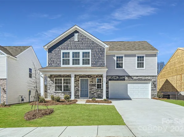 1189 Blackburn Cir, Edgemoor, SC 29712
