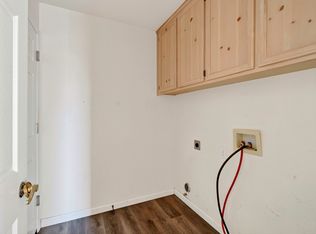 5794 Owl Hill Ave, Santa Rosa, CA 95409