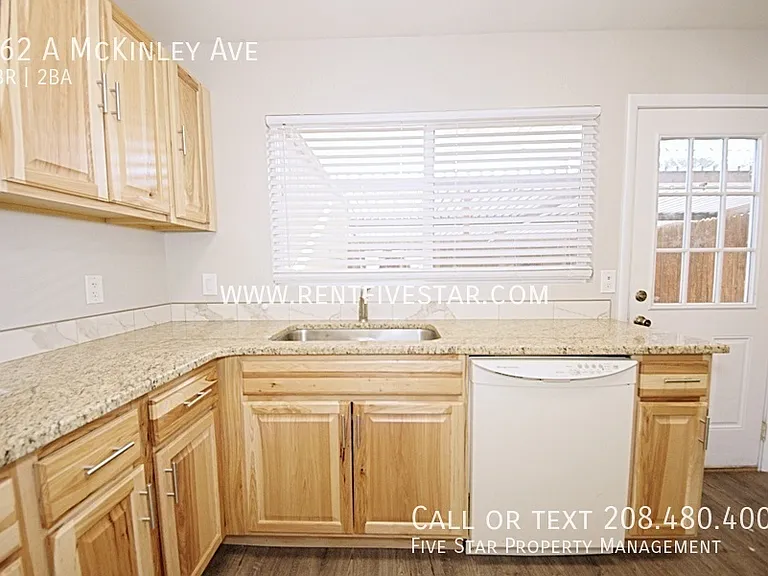 962A McKinley Ave — Photo 6