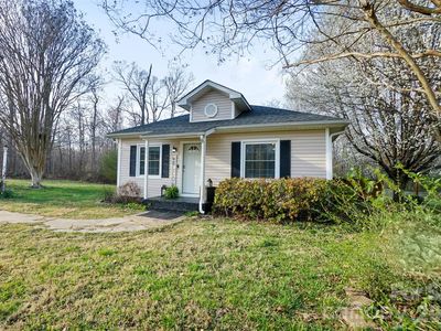 409 Blacksnake Rd, Stanley, NC, 28164