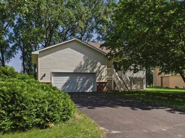 849 Windrow Dr, Little Canada, MN 55109