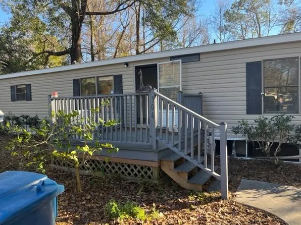306 Southridge Dr, Brunswick, GA 31525