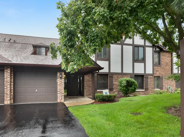 855 Johnstown Ln APT A, Wheaton, IL 60189