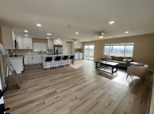 11573 Woodside Ter, Santee, CA 92071