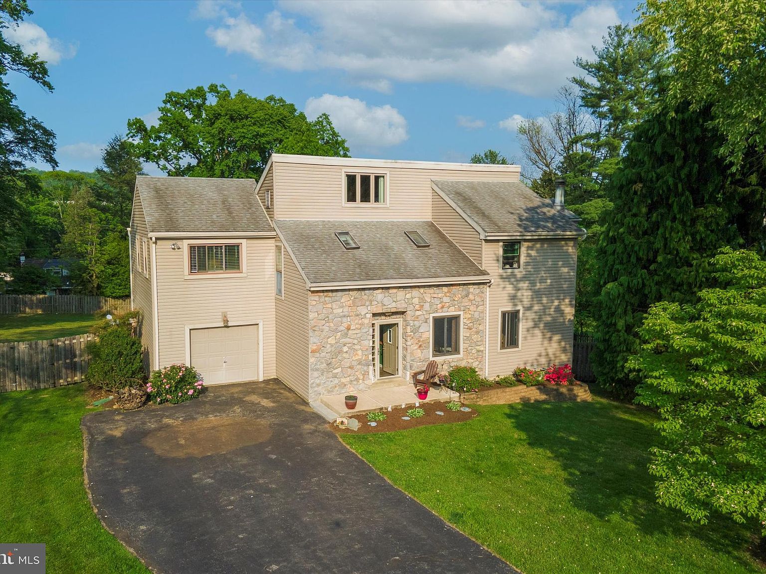 44 Gallant Fox Dr, Media, PA 19063 Zillow