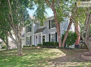 6111 W 157th St, Overland Park, KS 66223
