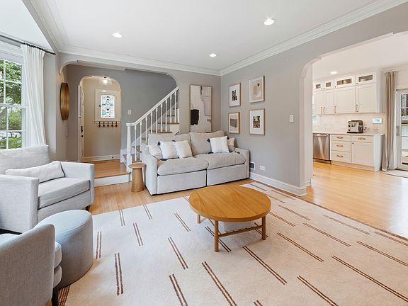 3rd image of 6056 N Keeler Ave