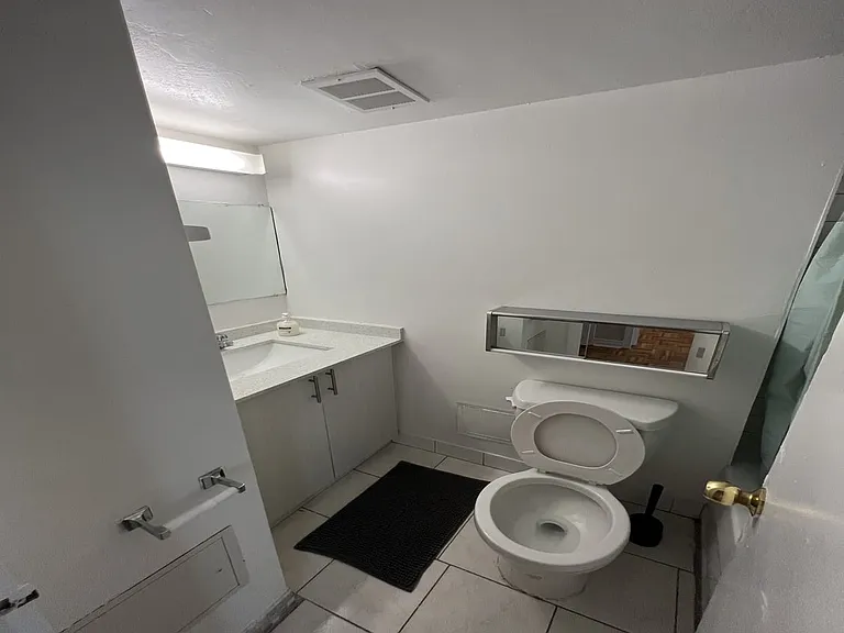 280 Wellesley St E #418A — Photo 6
