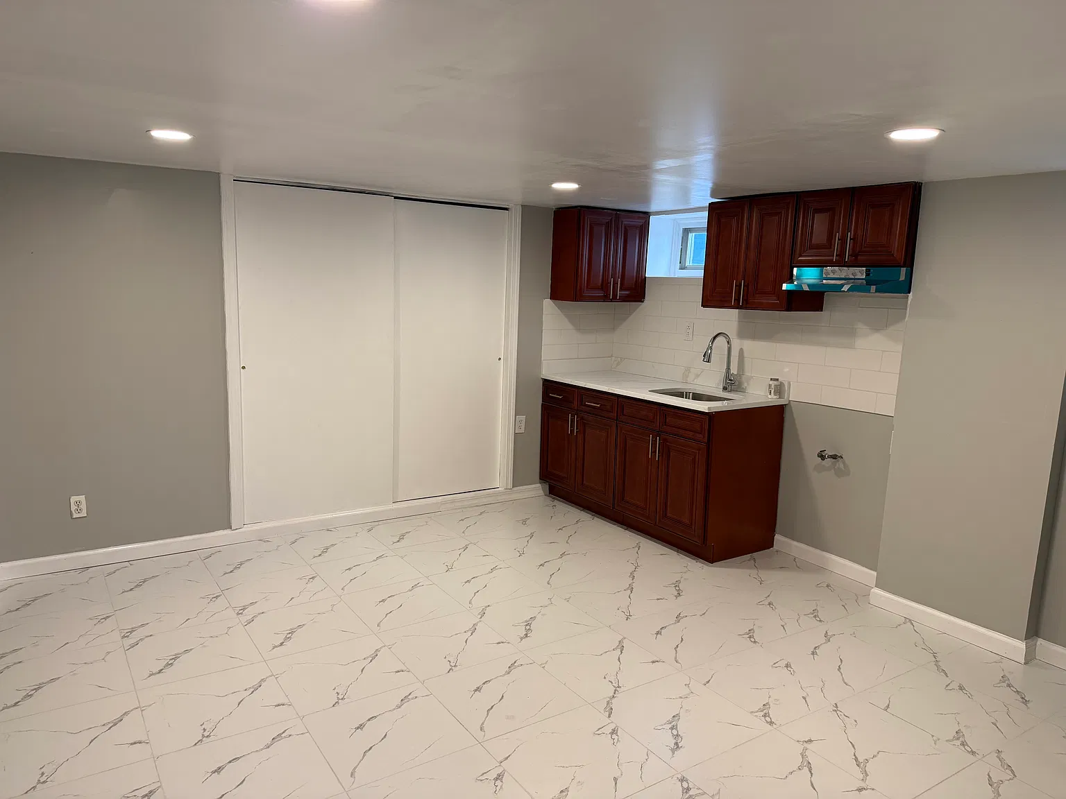 1 bed, 1300 sqft, $2,000 — Photo 4