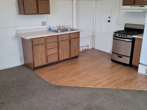 324 1/2 N Dewey St #6, Eau Claire, WI 54703