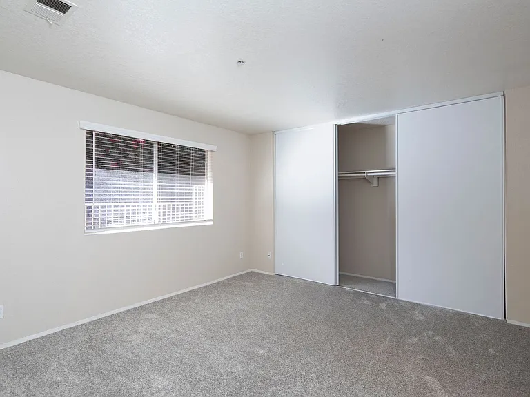 Tuscany Hills Apartments — Photo 36