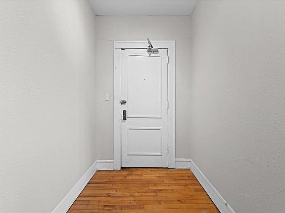 3rd image of 1901 Stevens Ave APT 307