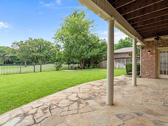 5th image of 1508 Forest Bend Ln