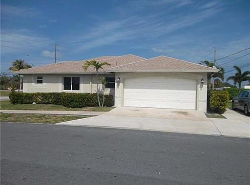 5th image of 903 S 12th