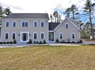 7 Dutton Dr, Mansfield, MA 02048