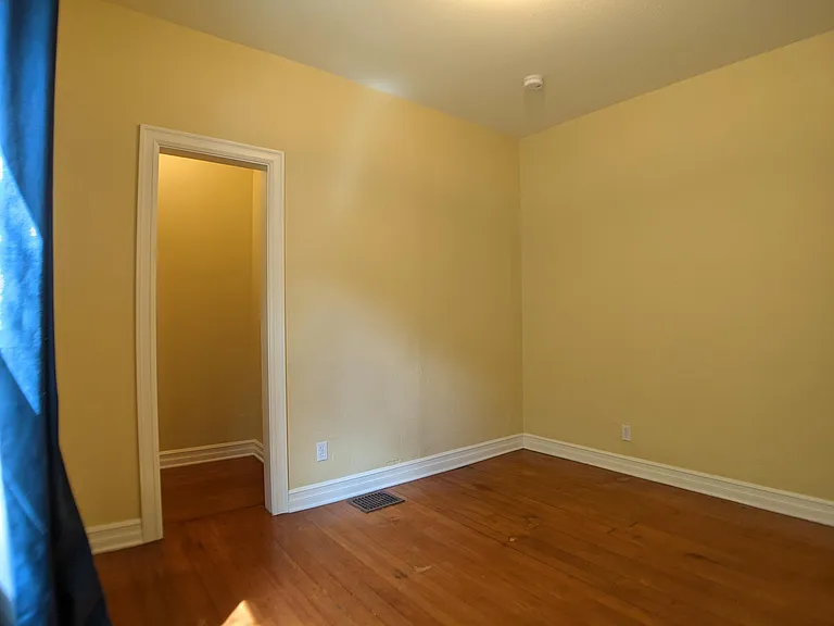 1827 N Skidmore St — Photo 13