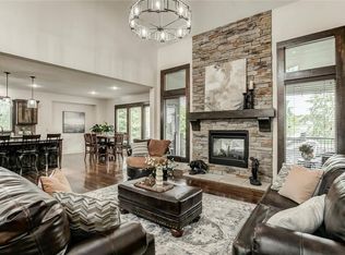 17224 Haskins St, Overland Park, KS 66221