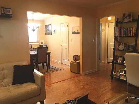 Sold by Julia Shildkret Real Estate Group | media 3