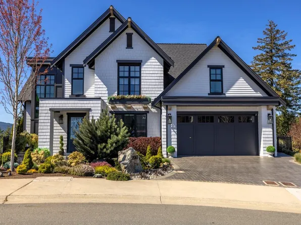 2061 Pinehurst Ter, Langford, BC V9B 3S3