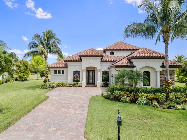 9453 Carmini Ct, Naples, FL 34114