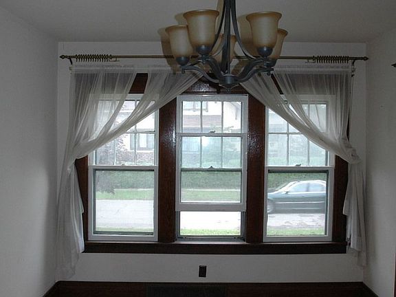 Lower Dining