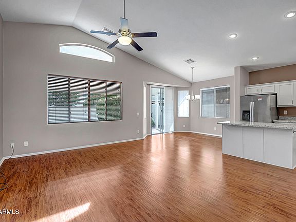 4th image of 18145 W BUENA VISTA Drive