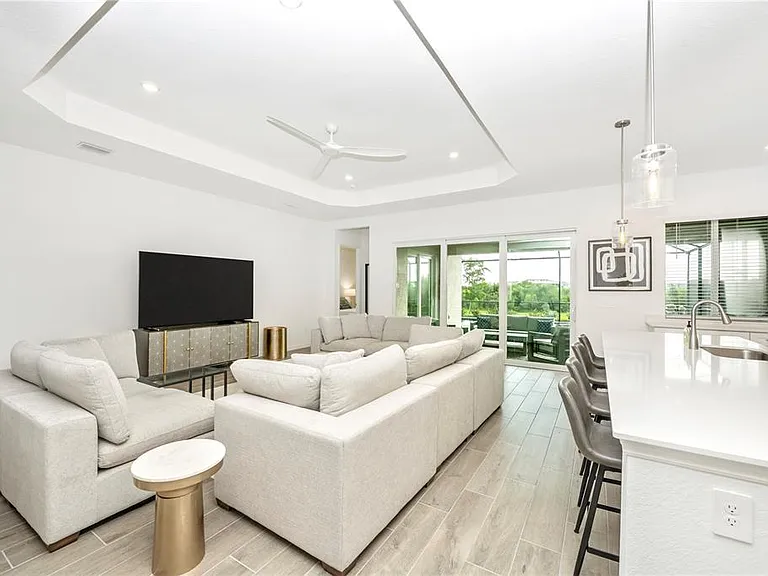 17662 Santorini Ct — Photo 16