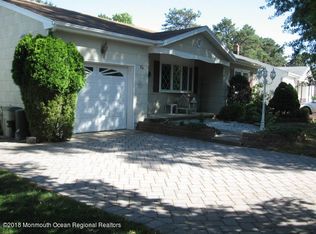54 Millbrook Dr, Toms River, NJ 08757