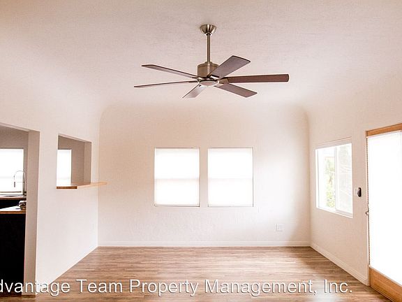 5th image of 4071 Kansas St