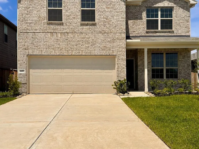 15357 Dapple Bluff Ln — Photo 1