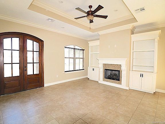 5th image of 1525 Lacadie St