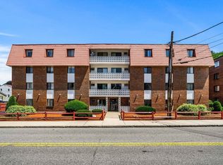 141 Pierce St APT 12, Malden, MA 02148