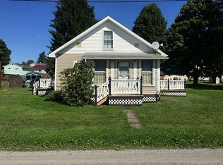 10 Weber St, Columbus, PA 16405