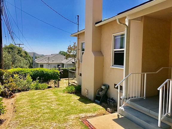 3rd image of 4525 Hillard Ave