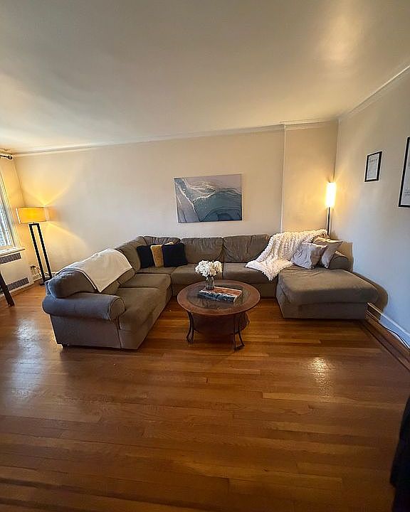 1st image of 2540 31st Ave APT 1K