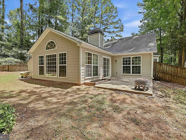 518 Longwood Ln — Photo 34