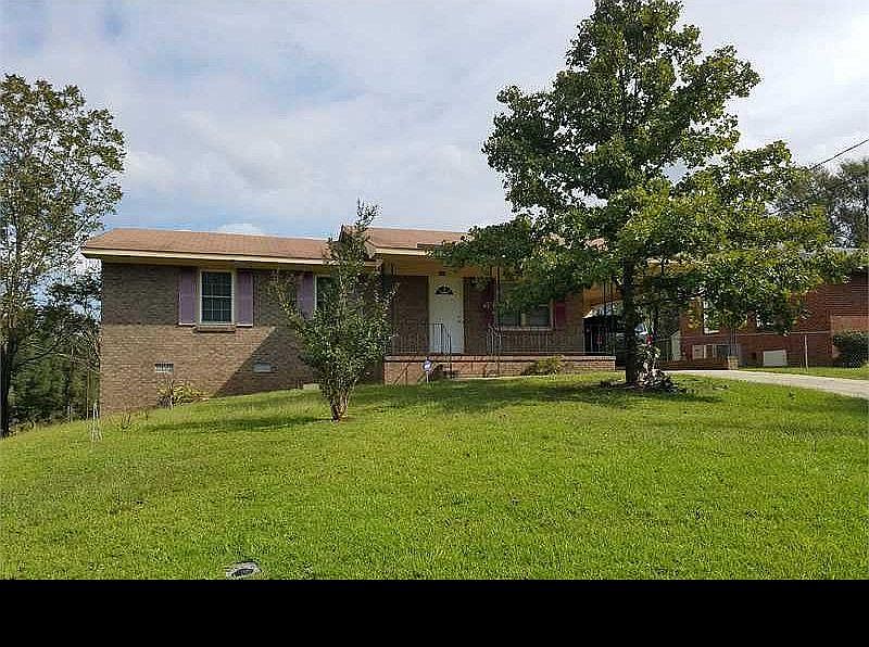 2nd image of 1583 Stadium Dr
