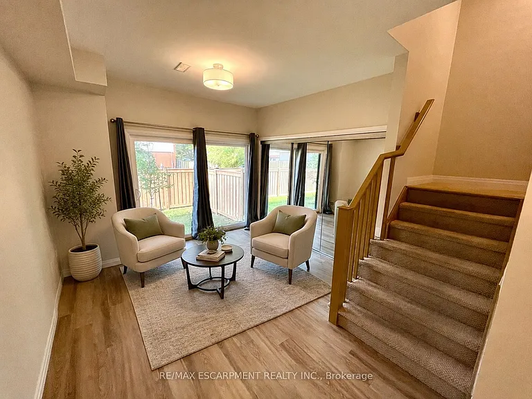 270 Melvin Ave #21 — Photo 6